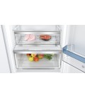 Series 4, Built-in fridge-freezer with freezer at bottom, 177.2 x 54.1 cm, flat hinge